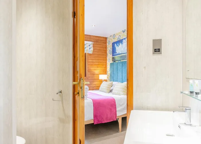 Brockwood Hall Holiday park *