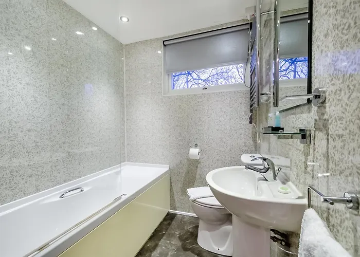 Brockwood Hall Holiday park *